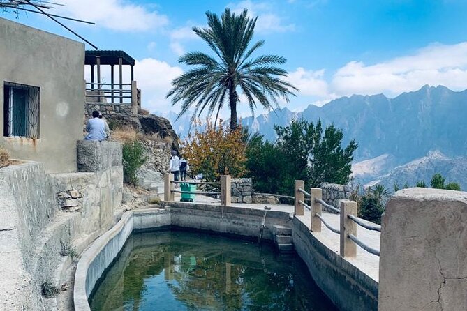 2 Days 1 Night Wakan Private Tour - Al Hazm Castle and the final architectural stop