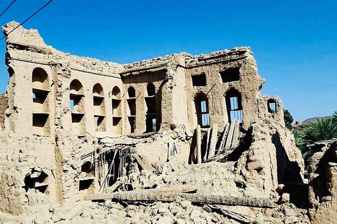 2 days and 1 night Private tour to Jebel Shams/Nizwa - Muscat - Jabreen Castle and Its Unusual Interior Details
