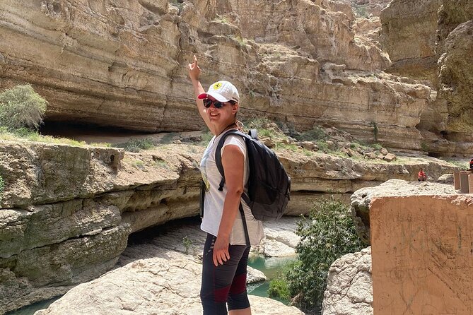 2 Days Private Wadi Shab Tour in Desert Safari - A two-day route from Muscat to the dunes
