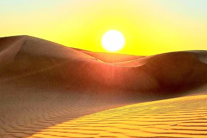 2 Days Private Wadi Shab Tour in Desert Safari - Sunrise, Bedouin coffee, and the second morning