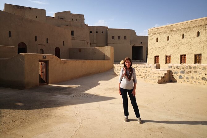 4 Days - 3 Nights Private Roundtrip Tours - Al Jamal Tour - Day 4: Nizwa Fort, old villages, and Jebel Shams