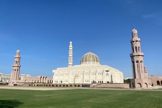 4-Hour Muscat City Tour Afternoon Till Evening - Mohammed Al Ameen Mosque and the city views