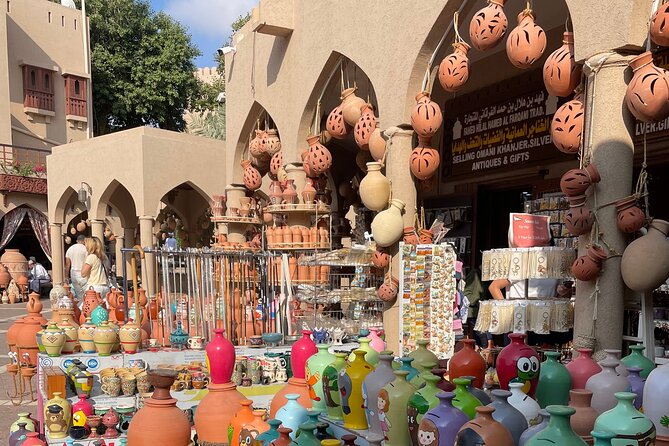 AMOUAGE: Full Day Private Tour to Nizwa and Jebel Akhdar - Amouage: perfume as an introduction to Oman