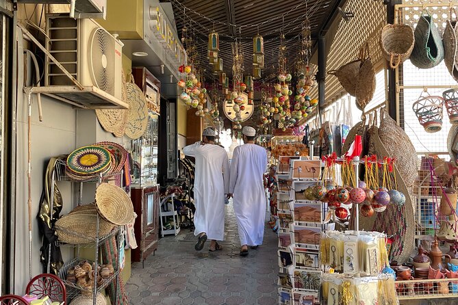 AMOUAGE: Full Day Private Tour to Nizwa and Jebel Akhdar - Birkat Al Mouz and the falaj system