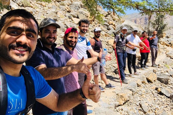 Balcony & Hidden Lake Jebel Shams Shared Trip - Wadi Ghul: a short stop with a large view