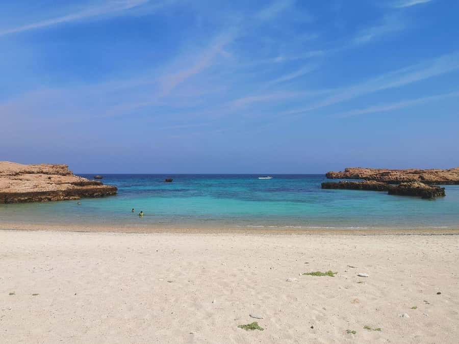 Camping to the Daymaniyat Islands with an overnight stay - Leaving Seeb and reaching the island