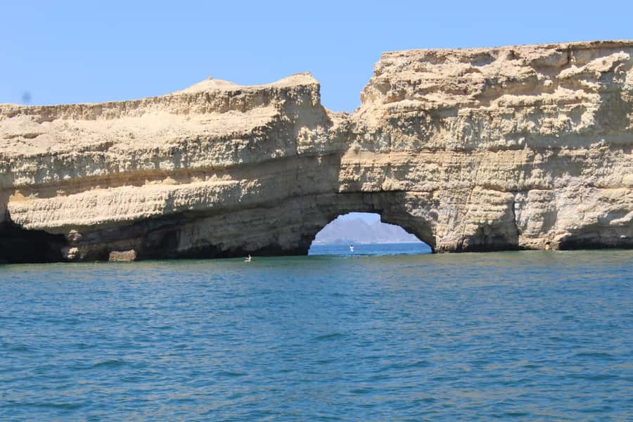 Coastal & Sunset Cruise in Muscat - Qasr Al Alam and the Portuguese forts