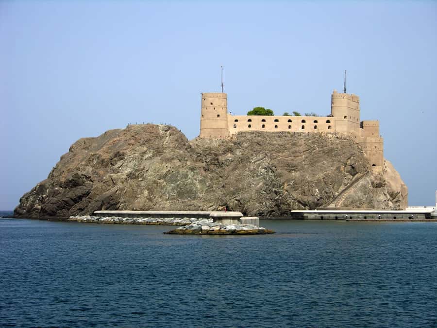 Coastal & Sunset Cruise in Muscat - Who will enjoy this Muscat boat trip