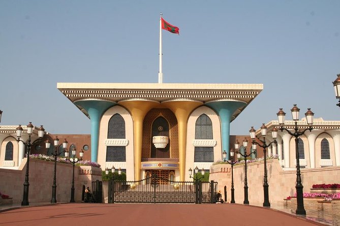 Cruise-Tour Excursion Muscat city tour half day - Sultan Qaboos Grand Mosque and its enormous prayer hall
