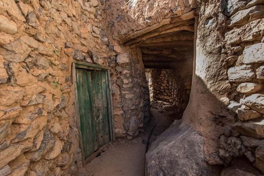 Day Trip to Jabal Shams, Wadi Nakhar, Misfat Al Abriyeen - Misfat Al Abriyeen: an old village with working water channels