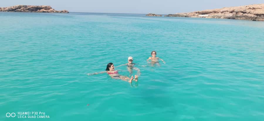 Daymaniyat Island: Snorkelling Tour with Tasty Lunch - The guides make this work for mixed abilities