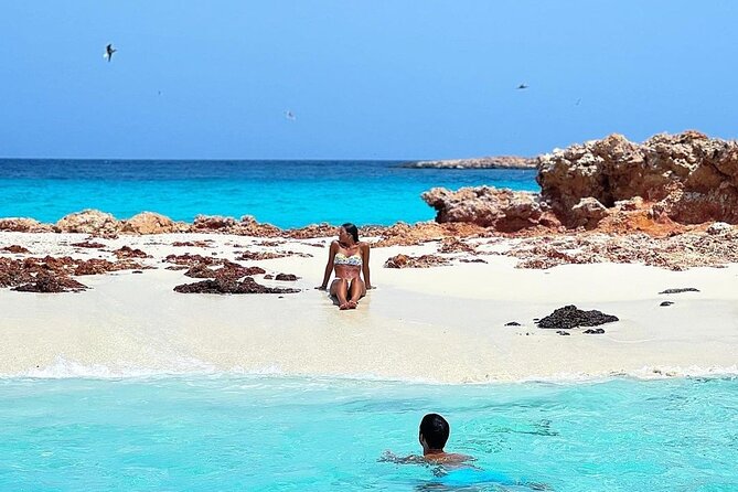 Daymaniyat Islands Snorkeling Half-Day Tour - Clean equipment and useful extras on board