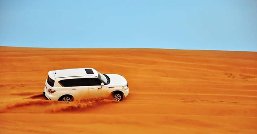 Desert Safari - Private 4WD car - Red dunes first, camp entertainment later