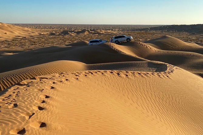 Desert Safari Trip Full Day & Ubar Lost city - Sunset on the dunes is the quiet payoff