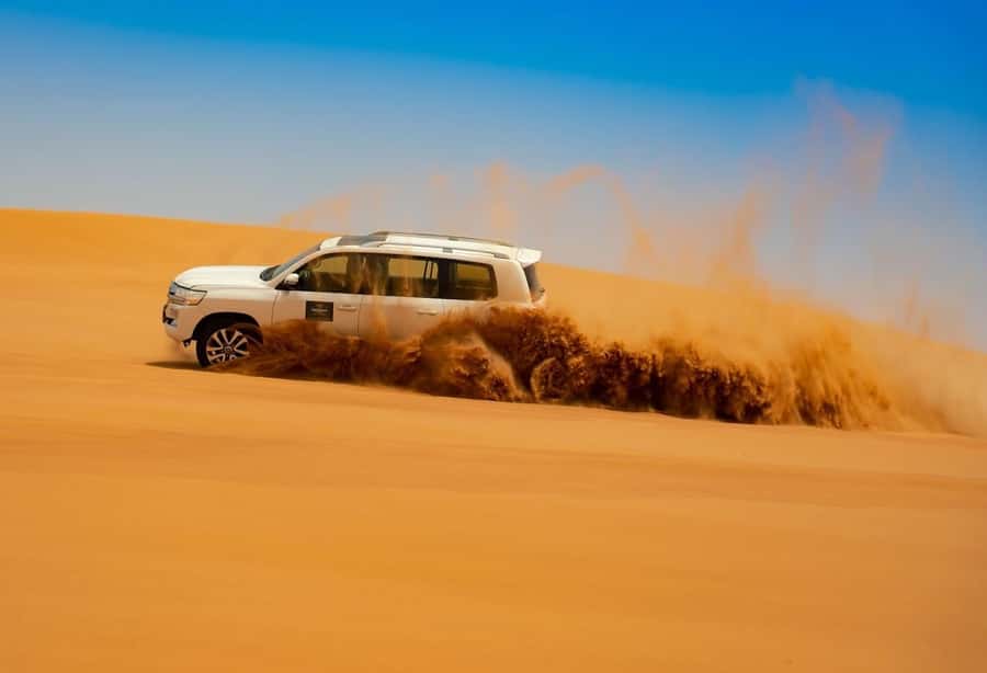 Dubai: Desert Safari with BBQ Dinner - Key points before you book
