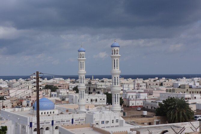 East Coast and Wadi Shab tour - A four-person group makes the schedule easier