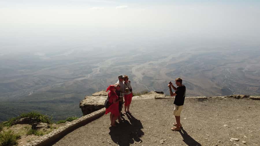 East Salalah Adventure: Nature, History, and Scenic Views - Lunch in Mirbat: flexibility, with an extra cost