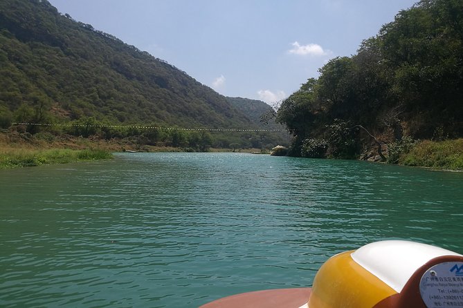 Enjoy a Full-Day Tour Uncovering East Salalah’s Hidden Gems - Why this East Salalah day tour is worth considering