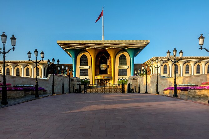 Enjoy a traditional Omani local style tour around Muscat - What the $130 price means