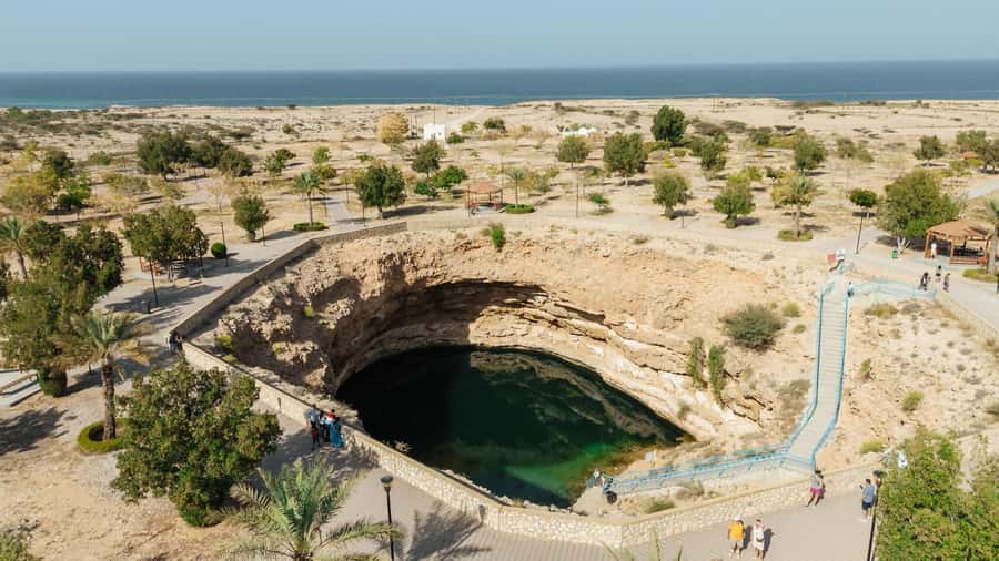 From Muscat: 6-Day Tour of City, Wadis, Desert & Mountains - Wadis and the road toward the coast
