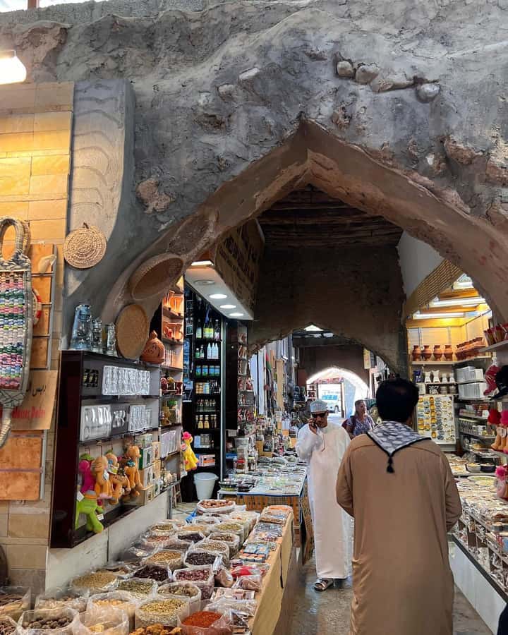 From Muscat: Full-Day to Nizwa-Misfat Al Abriyeen-Al Hamra - Nizwa Souq: dates, spices, pottery, and local trade