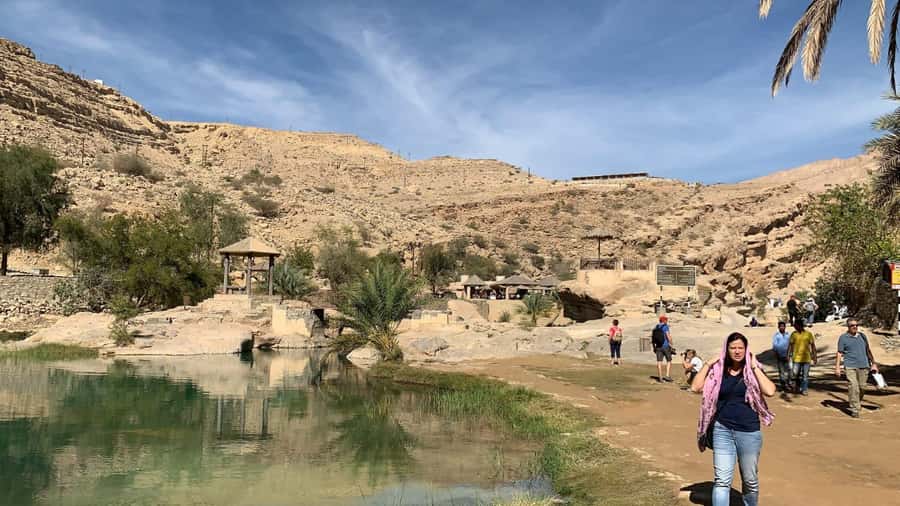 From Muscat: Guided Overnight Desert Camp Tour - Wadi Bani Khalid and the second day