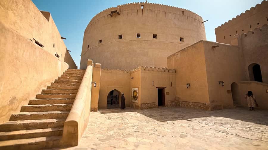 From Muscat: Nizwa and Jebel Akhdar Tour with Lunch - What the $130 price really covers