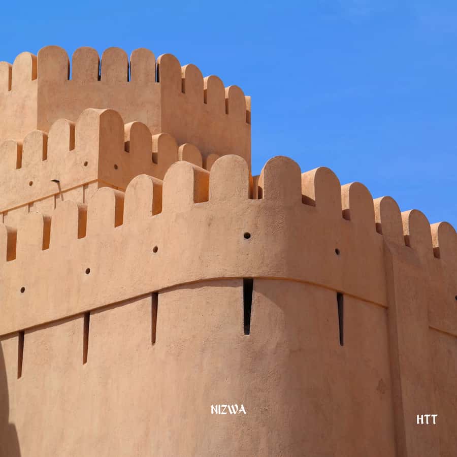 From Muscat: Nizwa, Bahla, and Jabrin Tour with Forts - Nizwa Souq brings the history down to street level