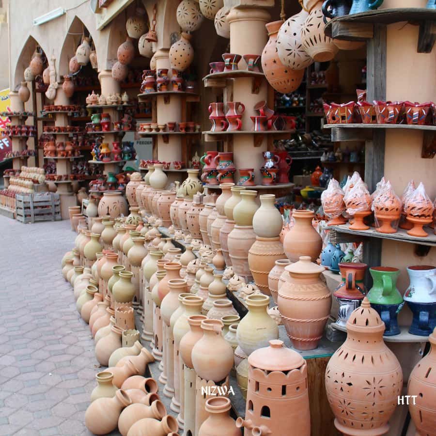 From Muscat: Nizwa, Bahla, and Jabrin Tour with Forts - Bahla Fort is the largest historical statement