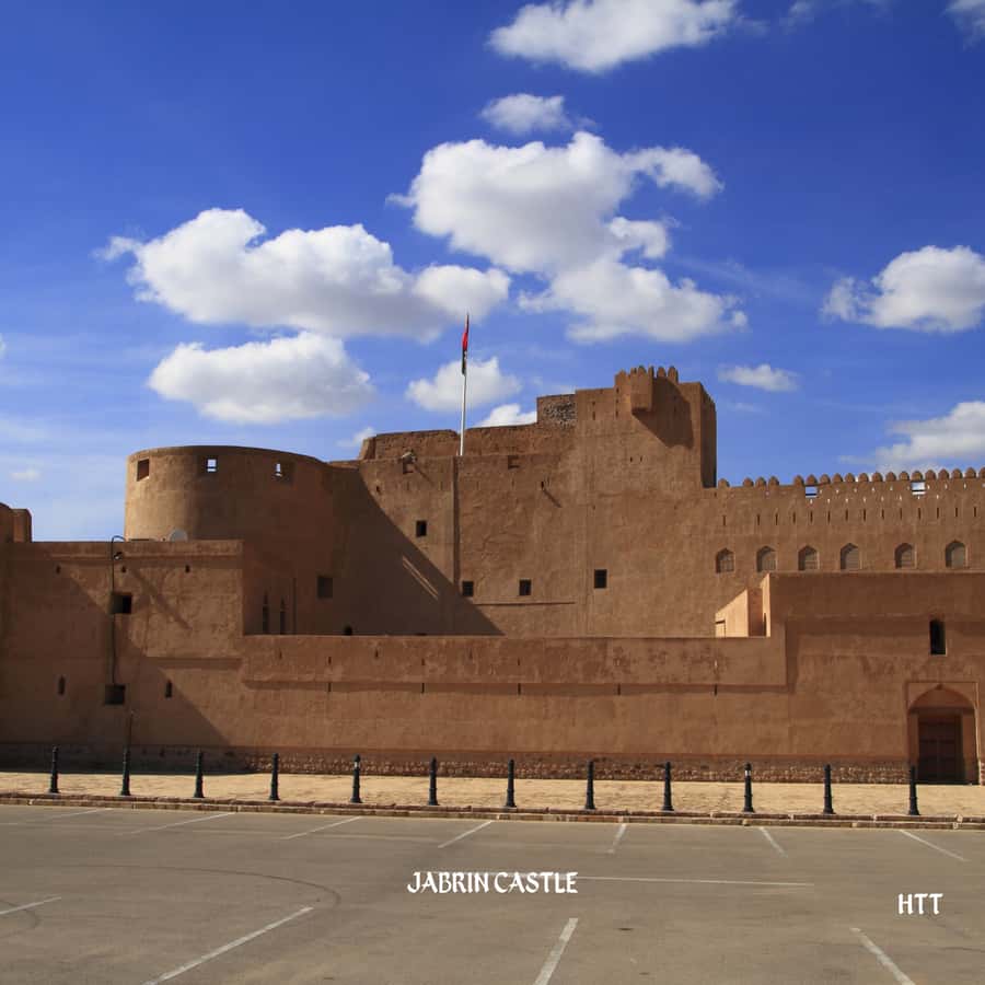 From Muscat: Nizwa, Bahla, and Jabrin Tour with Forts - Who should book this tour?