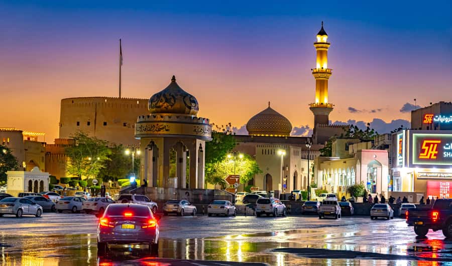 From Muscat: Nizwa Guided Tour with Optional Overnight Stay - The overnight choice: more time, more planning