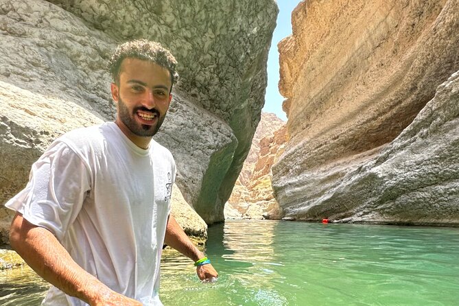 From Muscat Wadi Shab and Bimmah Sinkhole Tour - What Bimmah Sinkhole adds to the day