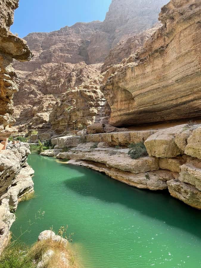 From Muscat: Wadi Shab & Sinkhole Private Tour & Free Lunch - The private ride from Muscat