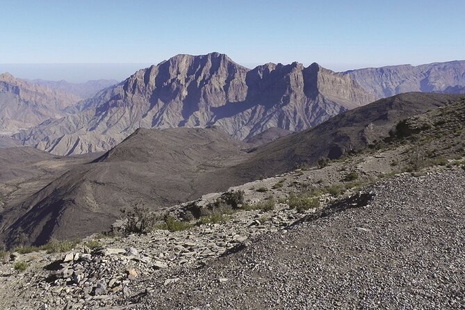 Full-Day Grand Canyon and Nizwa Tour by 4x4 - Oman’s Grand Canyon and ancient rock carvings