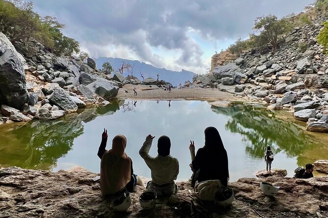 Full Day Guided Tour to Balcony Walk and Hidden Lake With Pickup Included - The deserted village and the canyon walls