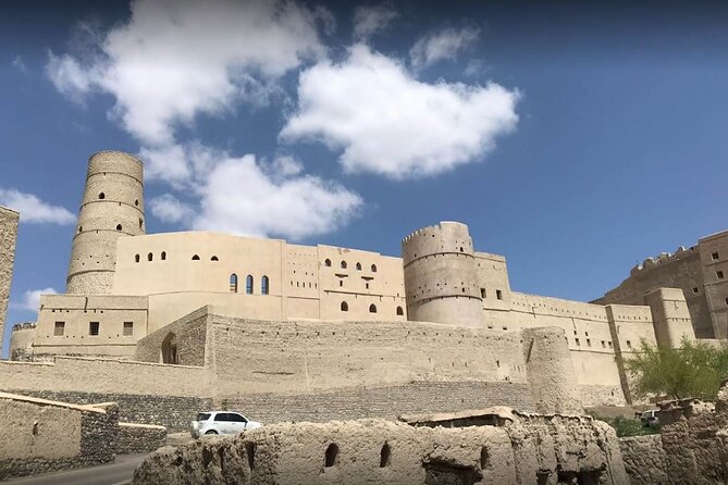 Full-Day Nizwa Fort, Bahla Fort and Jabreen Castle Private Tour - The 4WD ride from Muscat
