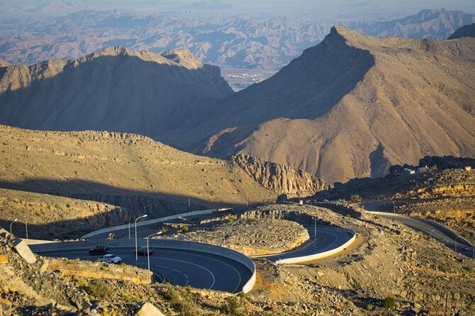 Full-day private tour- Nizwa and Jabal Akhdar - Nizwa Fort and its high tower