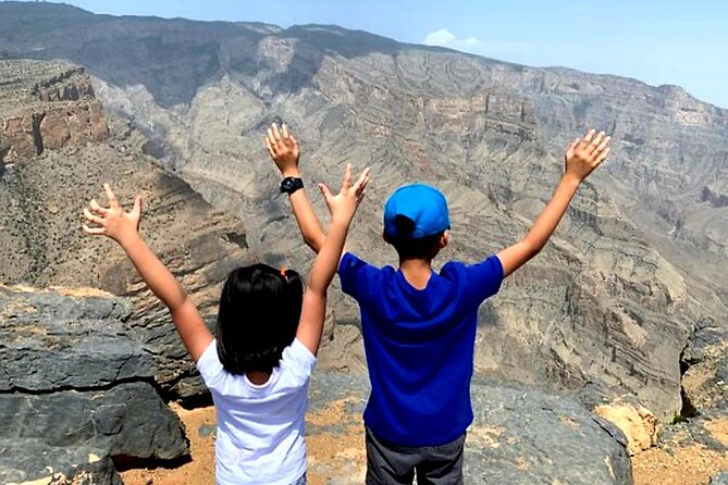 Full Day Private Tour to Nizwa and Jebel Shams from Muscat - The drive inland from Muscat