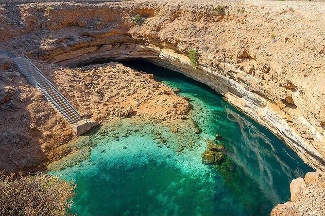 Full-Day Private Wadi Tiwi Adventure - Lunch is a pause, not an included feature