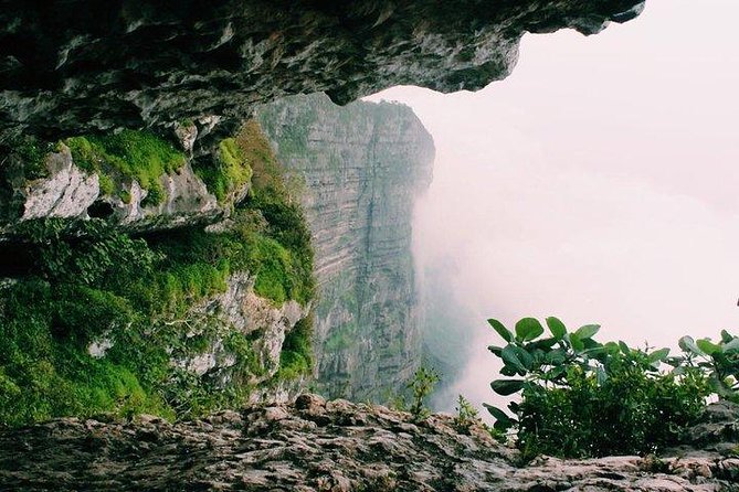 Full day west tour of Salalah - Ittin Mountain and the Jarziz valley view