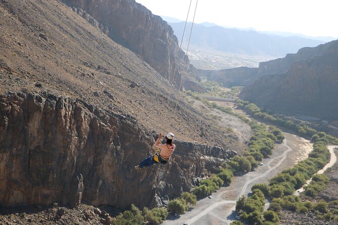 Half-Day Private Experience in Tanuf Arch - The 1.2-kilometer walk to the arch