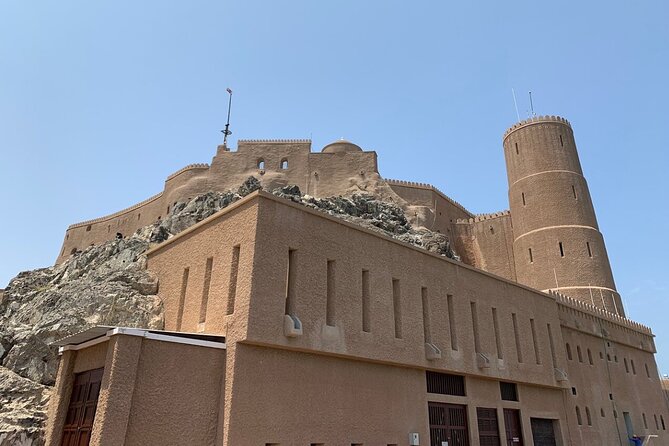 Half-Day Private Guided Muscat City Sightseeing Tour - What the guide and vehicle add