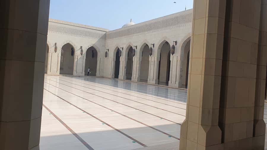 Highlights of Muscat city tour in private car with guide - A practical first look at Muscat by private car