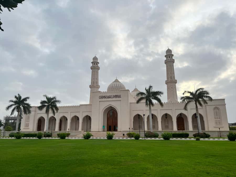 Historical Salalah City Tour with Culture, Food & Shopping - Key points at a glance