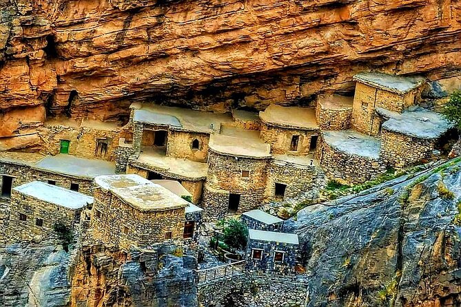 Jebel Akhdar Al Suwjara - Birkat Al Mouz Ruins - Private Full Day Tour - What the private format changes