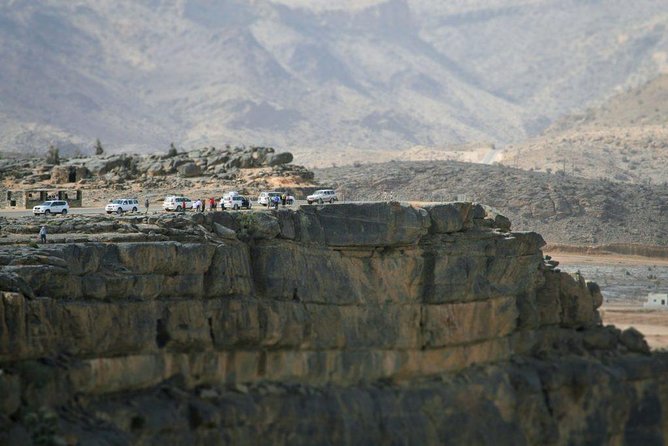 Jebel Shams, Balcony Walk & Al Hamra Village - Al Hamra and its old mud-brick homes