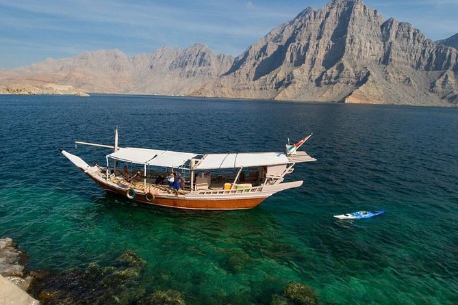 Khasab Dhow Cruise To Musandam Fjords With Lunch Onboard - What the crew does well, and where service can vary