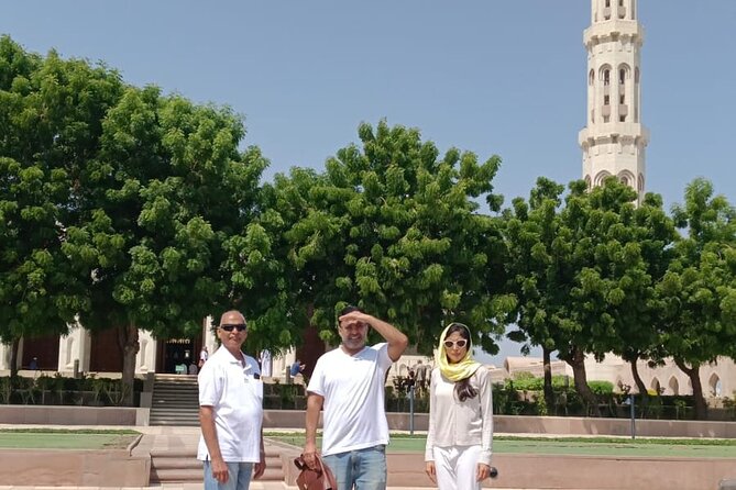 Multi-Day Package Tours At Oman - Bahla brings a major fort and an oasis stop