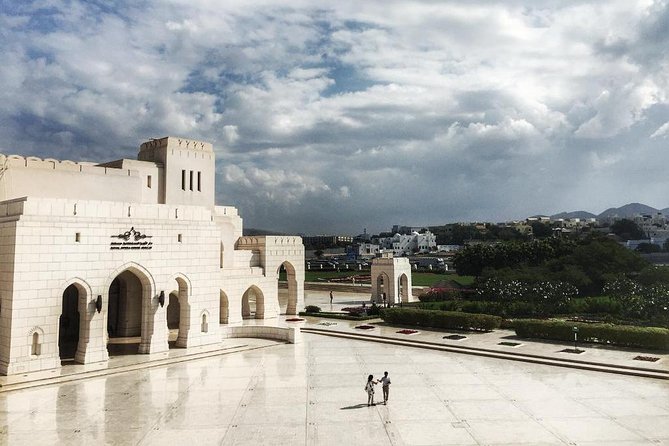 Muscat: City Highlights Experience with Transfer - Starting with Muscat’s most impressive landmark