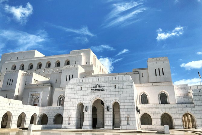 Muscat: City Highlights Experience with Transfer - Mutrah Souq brings the city down to street level